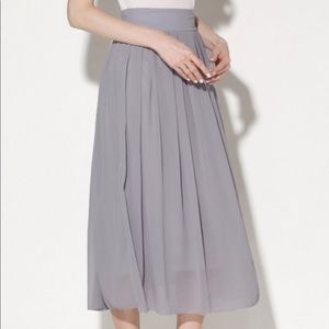NWOT. Grey chiffon pleated skirt